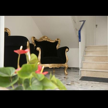 Dimora Cappuccini Guest House Чистернино Экстерьер фото